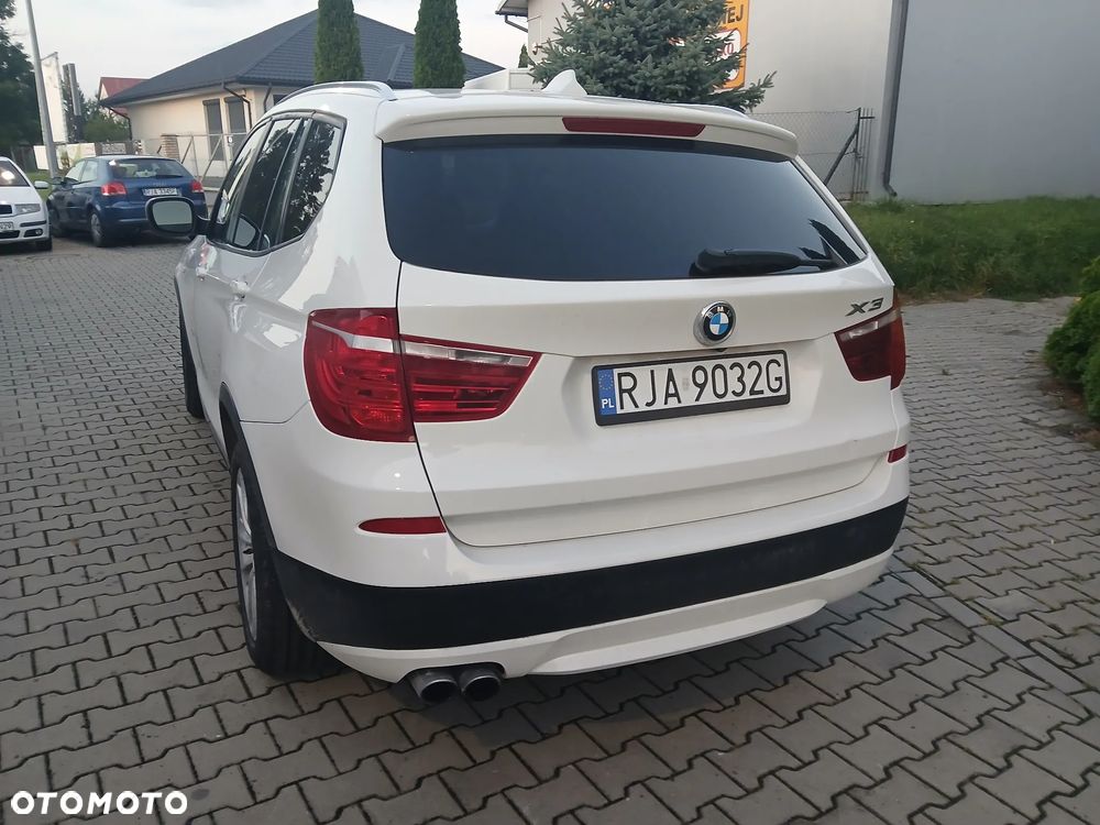BMW X3 28i xDrive - 4