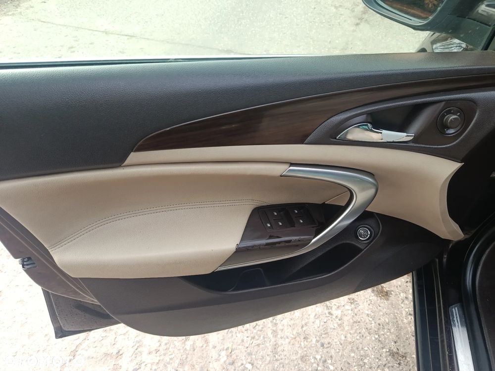 Opel Insignia 2.0 CDTI Cosmo ecoFLEX - 9