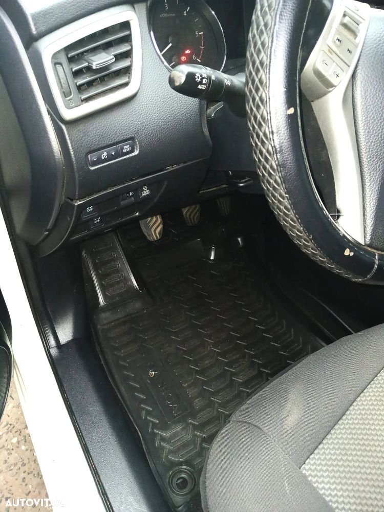 Nissan Qashqai 1.6 DCI Start/Stop Acenta - 12