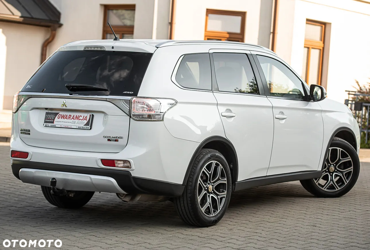 Mitsubishi Outlander - 13
