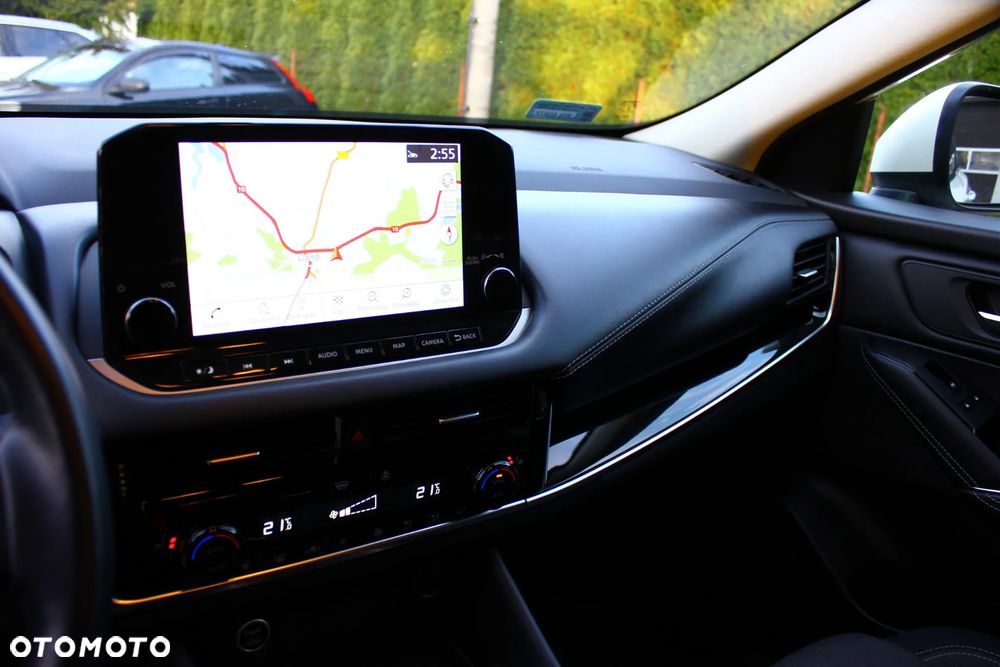 Nissan Qashqai 1.3 DIG-T N-Connecta EU6d - 28