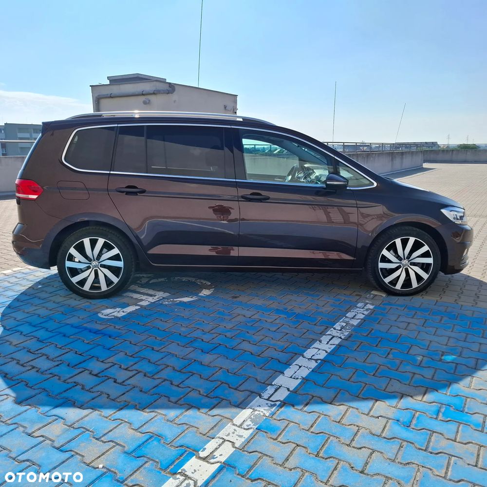 Volkswagen Touran - 8