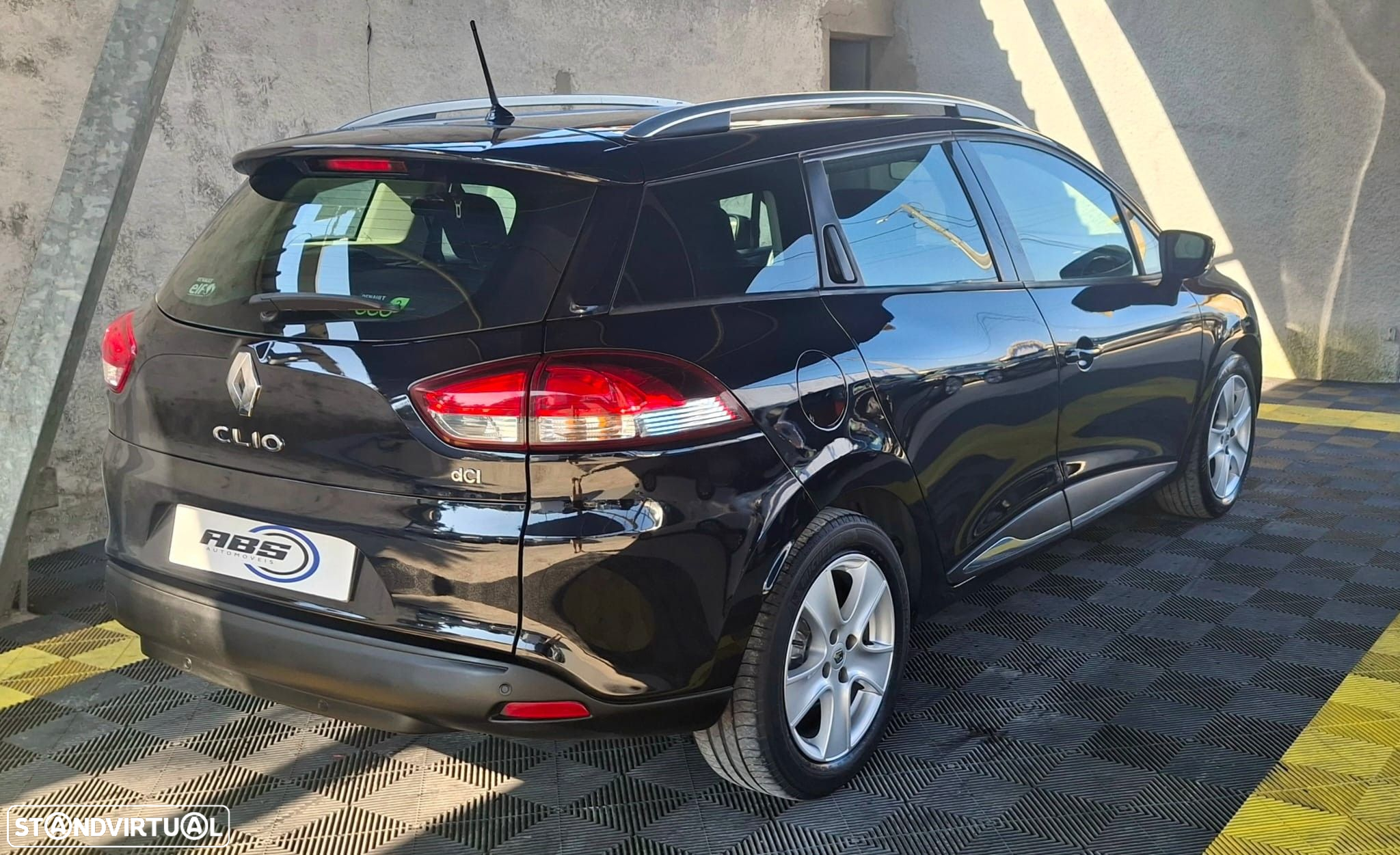 Renault Clio Sport Tourer 1.5 dCi Confort - 6
