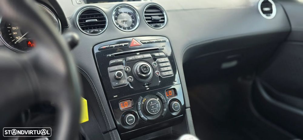 Peugeot RCZ 1.6 200 THP Onyx - 16