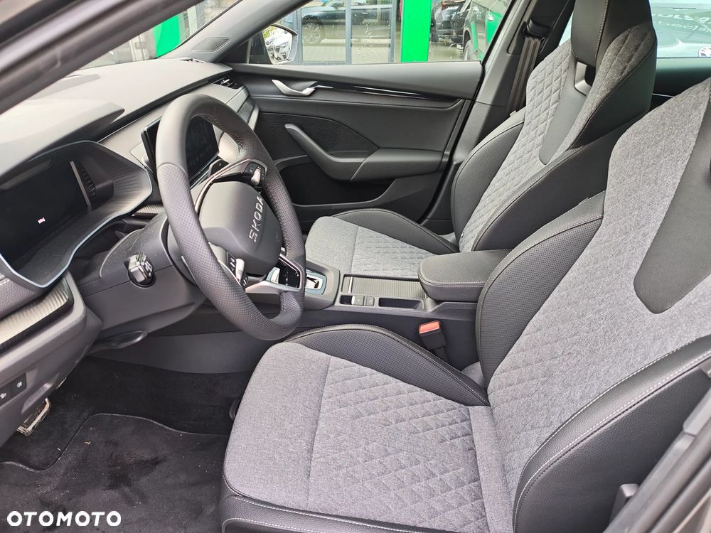 Skoda Octavia 1.5 TSI mHEV Sportline DSG - 10