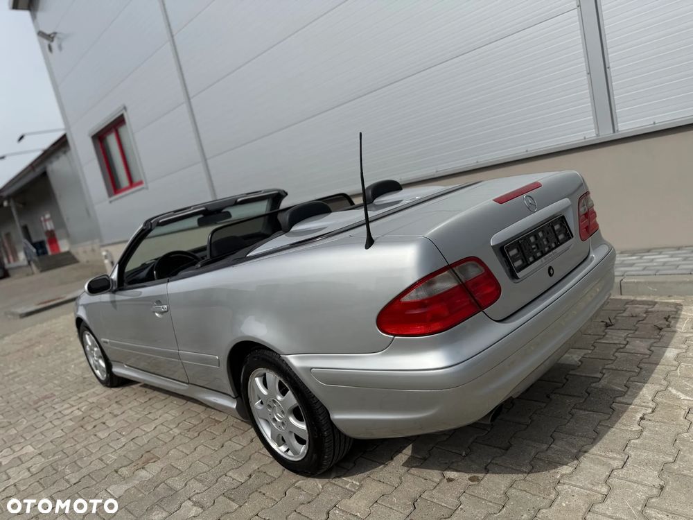 Mercedes-Benz CLK - 3