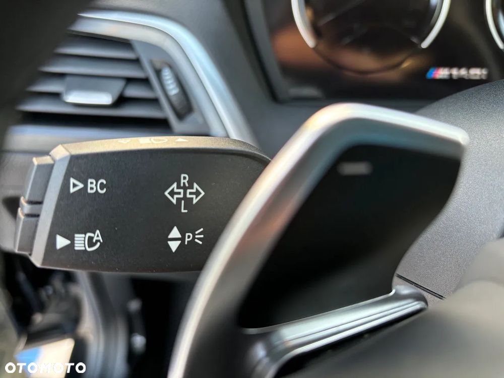 BMW Seria 1 M140i xDrive Shadow sport - 17