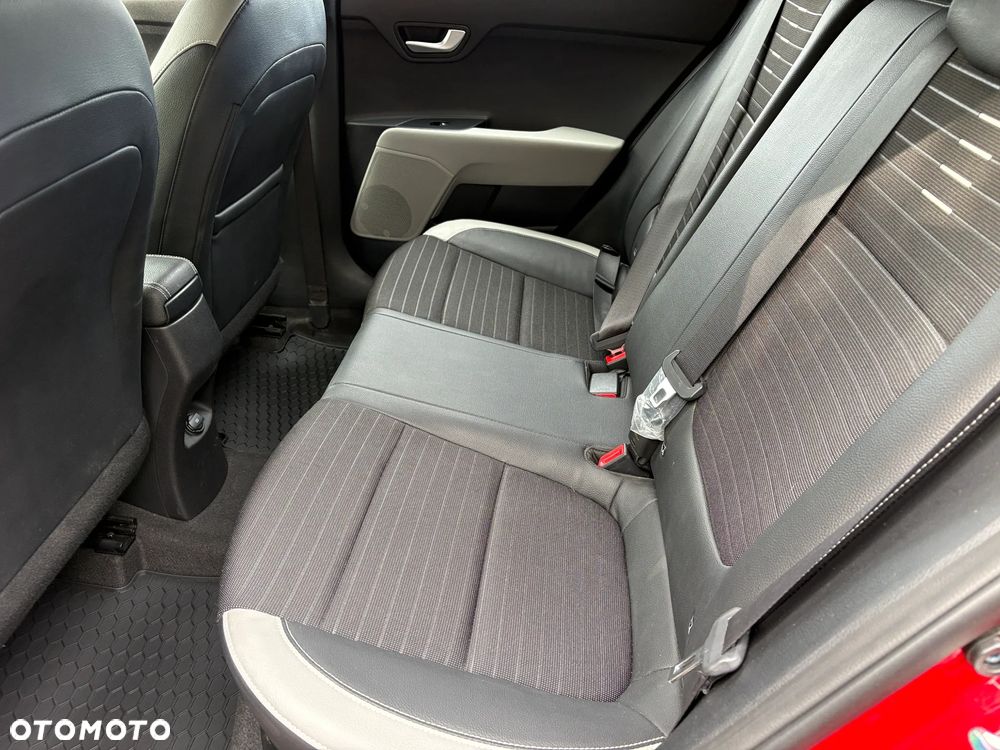 Kia Stonic ver-1-0-t--gdi-mhev-l-business-line - 12