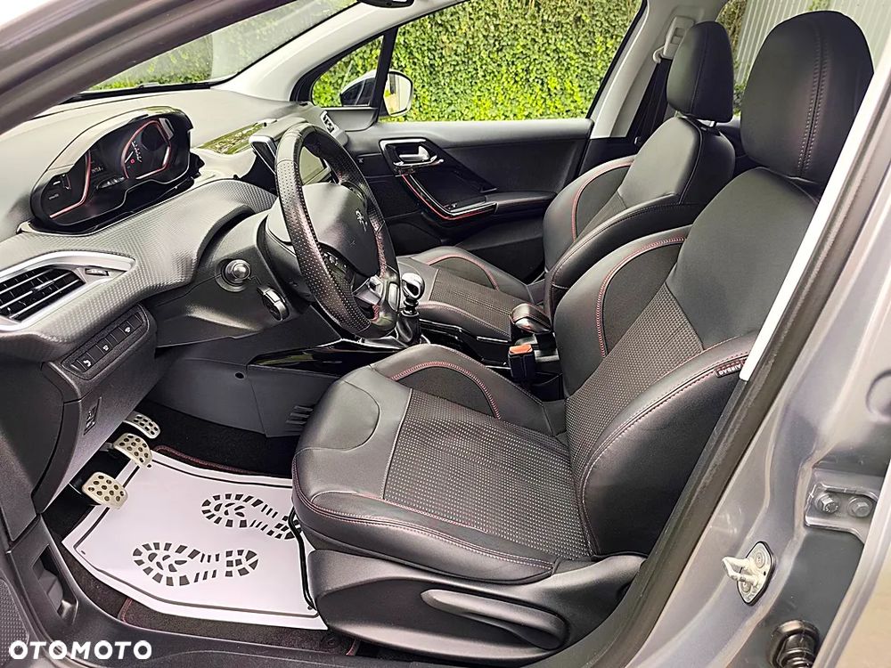 Peugeot 2008 PureTech 130 Stop&Start GT-Line Edition - 8