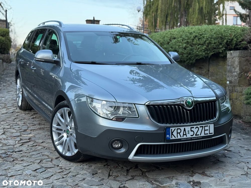 Skoda Superb 2.0 TDI 4x4 DSG Exclusive - 3