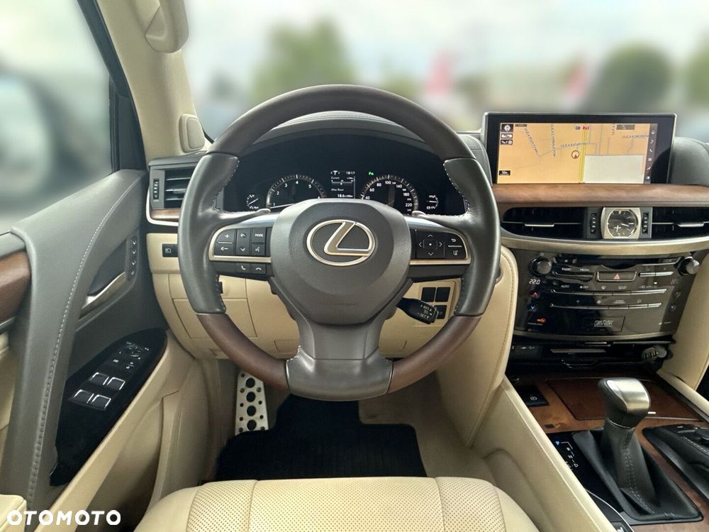 Lexus LX 570 Omotenashi - 28