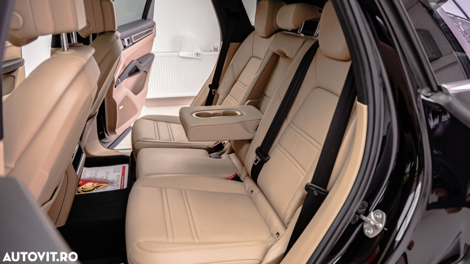 Porsche Cayenne - 15