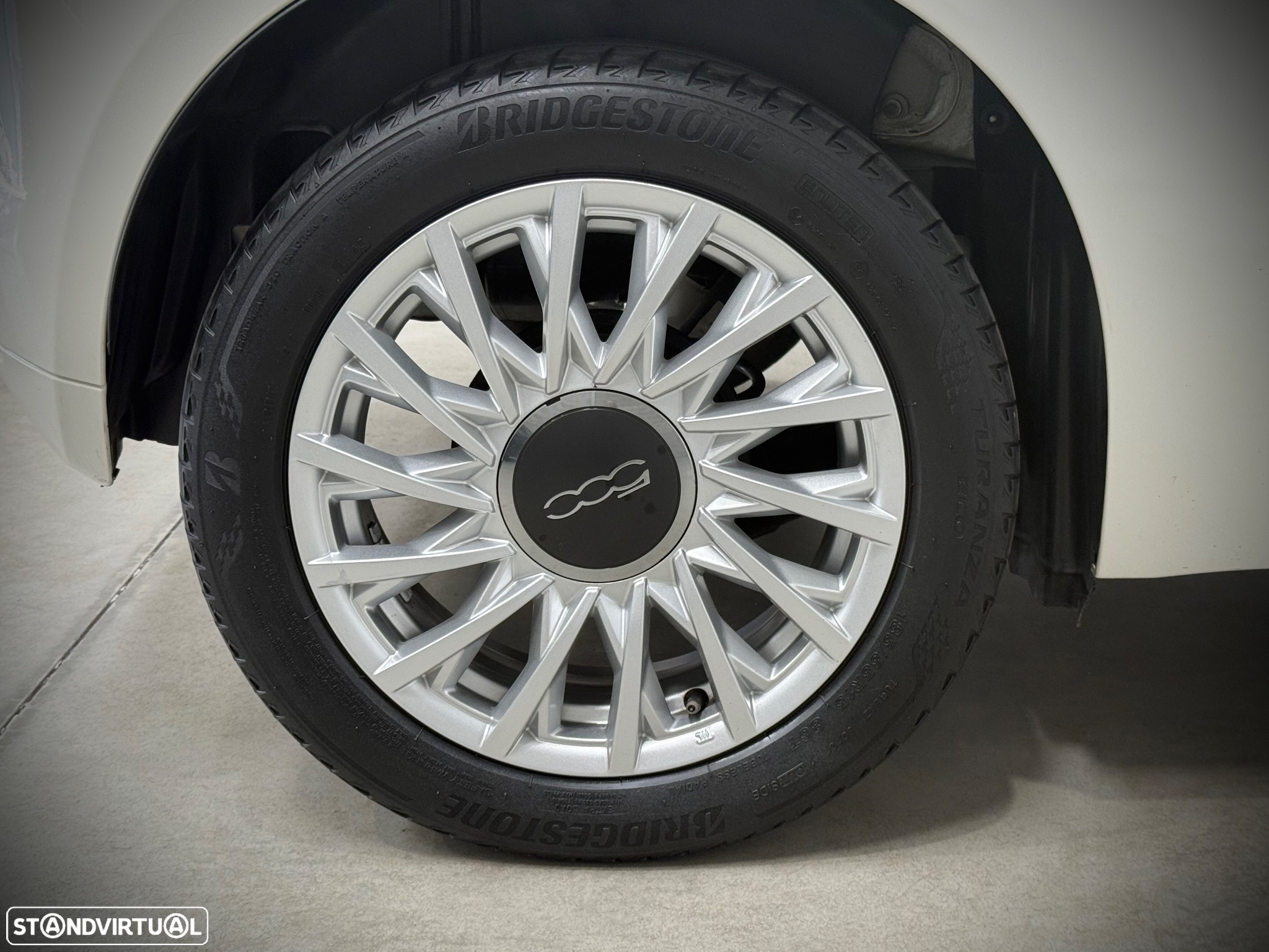 Fiat 500C 1.0 Hybrid Lounge - 25
