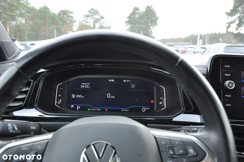 Volkswagen T-Roc - 10