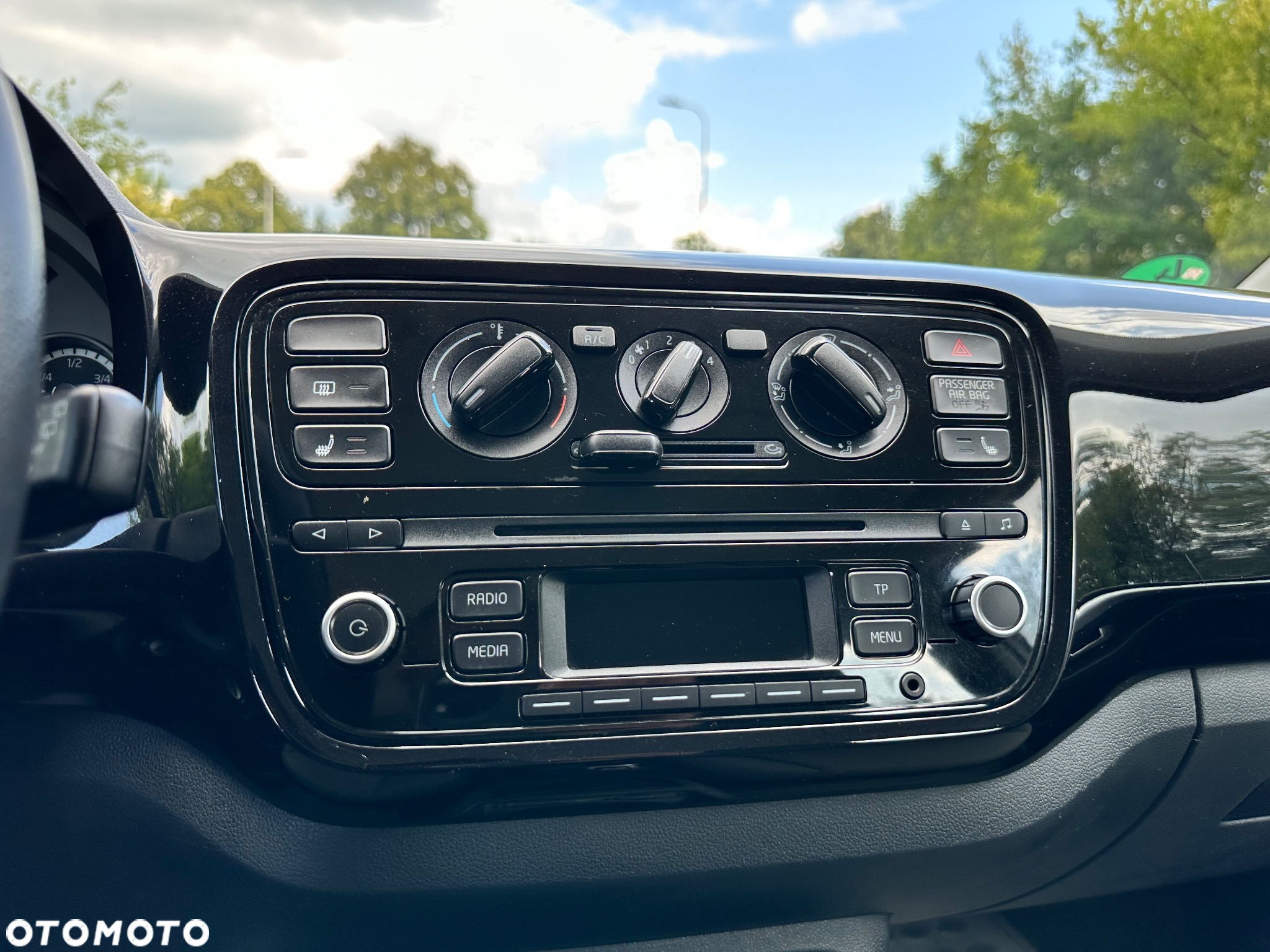 Volkswagen up! 1.0 high - 7