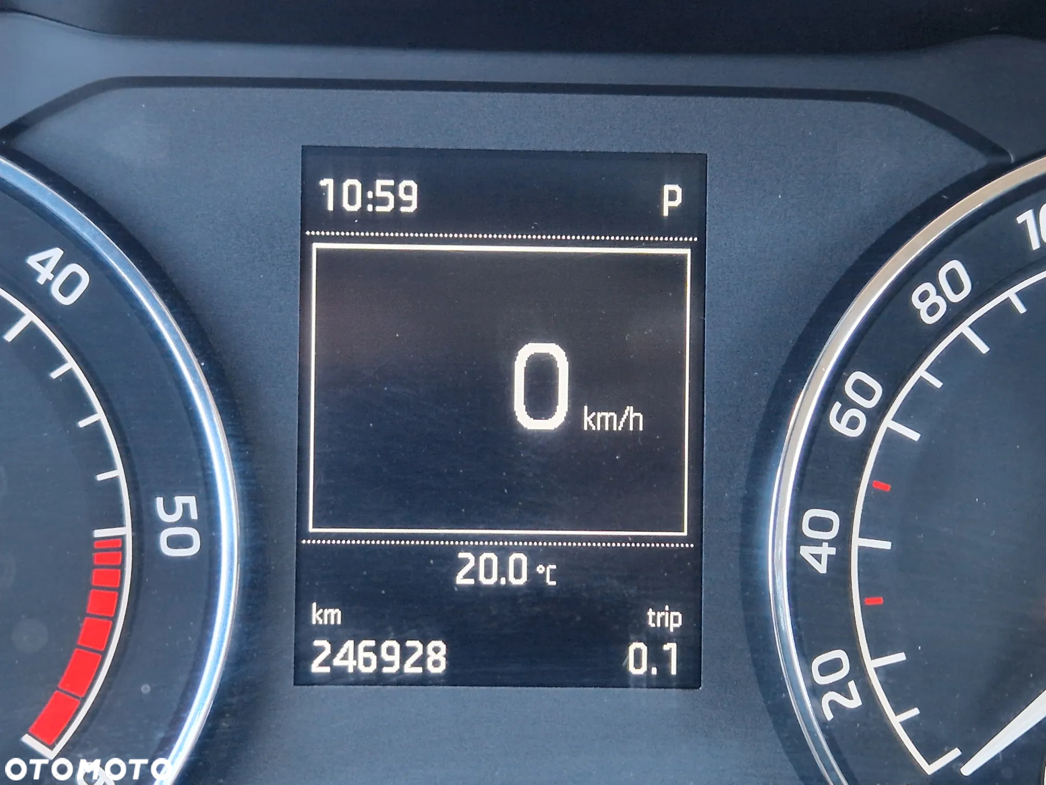 Skoda Superb 2.0 TDI DSG Ambition - 19