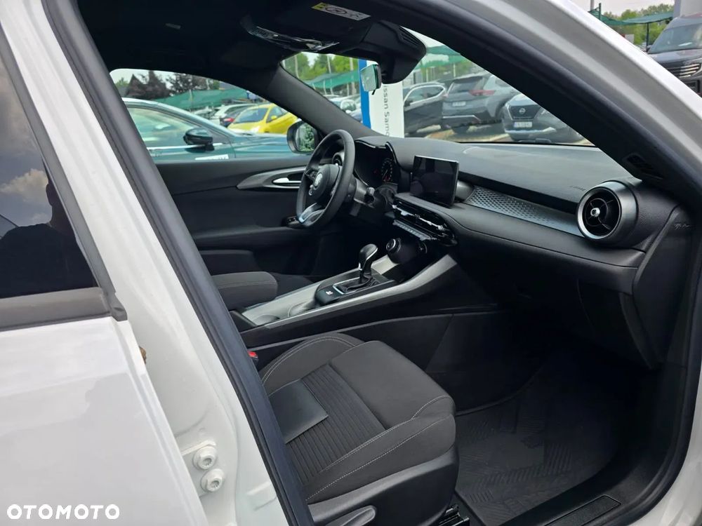 Alfa Romeo Tonale 1.5 T4 GSE mHEV Super DCT - 11