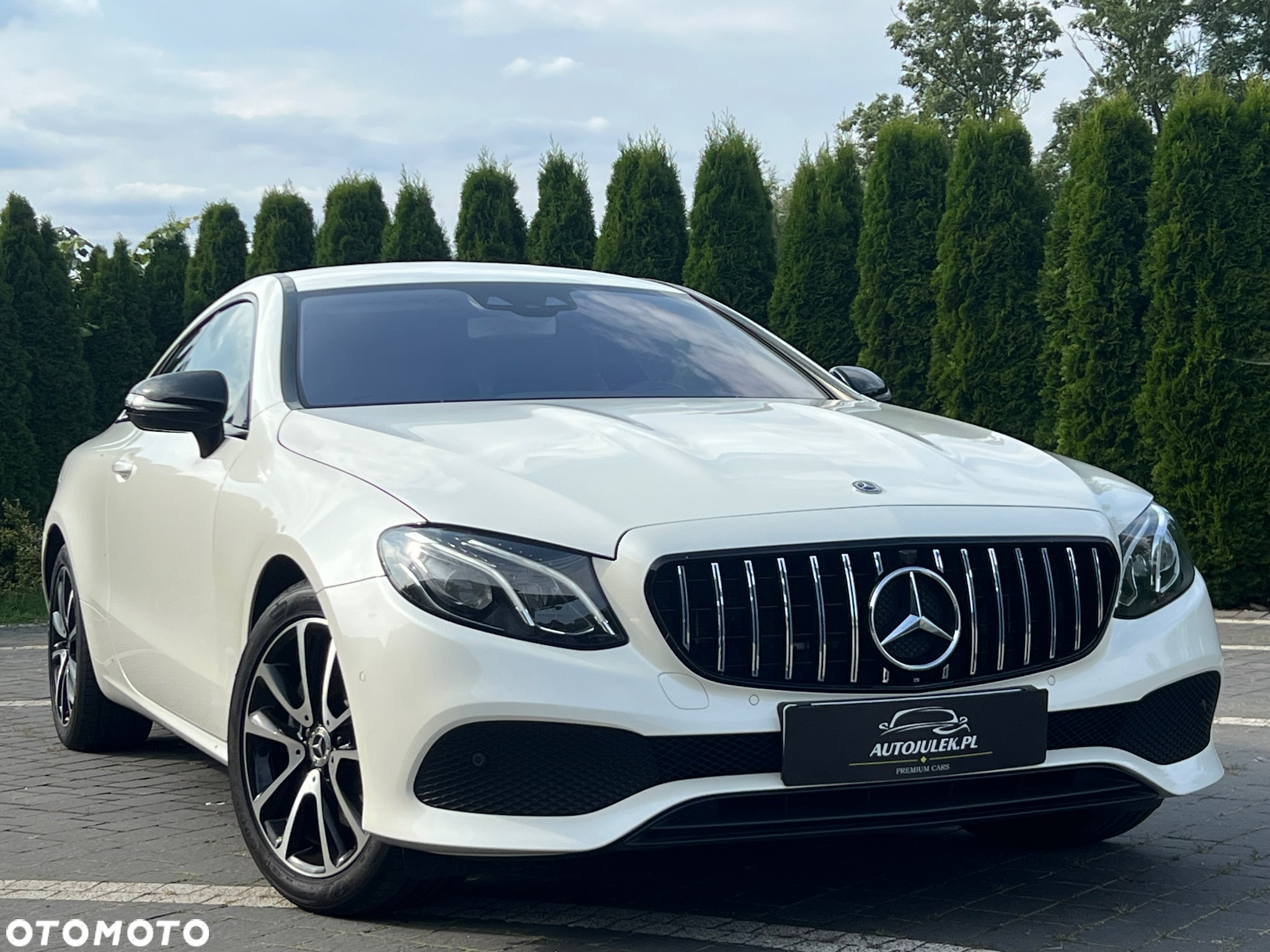 Mercedes-Benz Klasa E 220 d Coupe 9G-TRONIC - 17