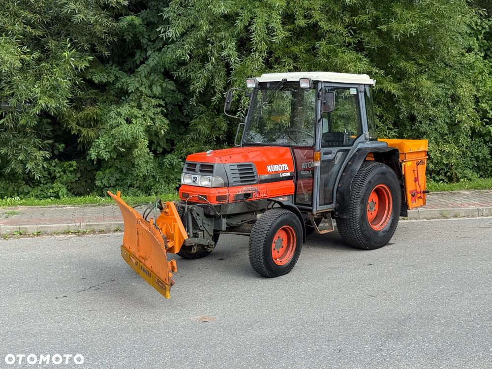 Kubota * Traktor KUBOTA L4200 * 4x4 * Pług Piaskarka * Wałek Przód Tył * Sprowadzony* Zimowe Utrzymanie - 15