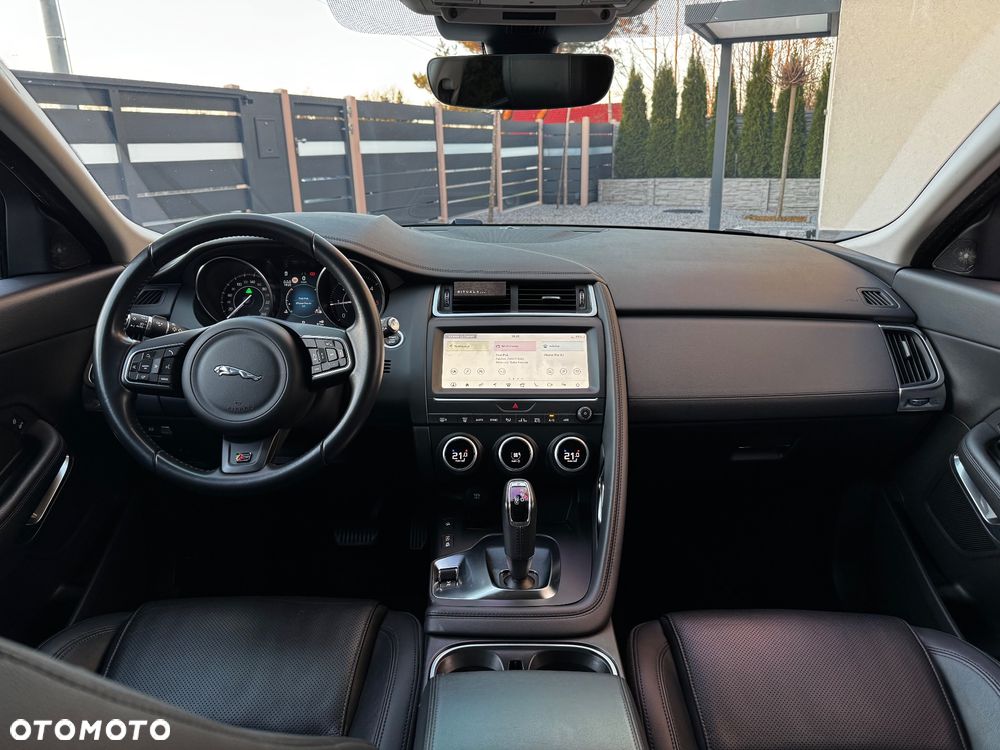 Jaguar E-Pace D180 AWD S - 24