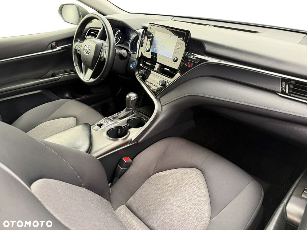 Toyota Camry - 15