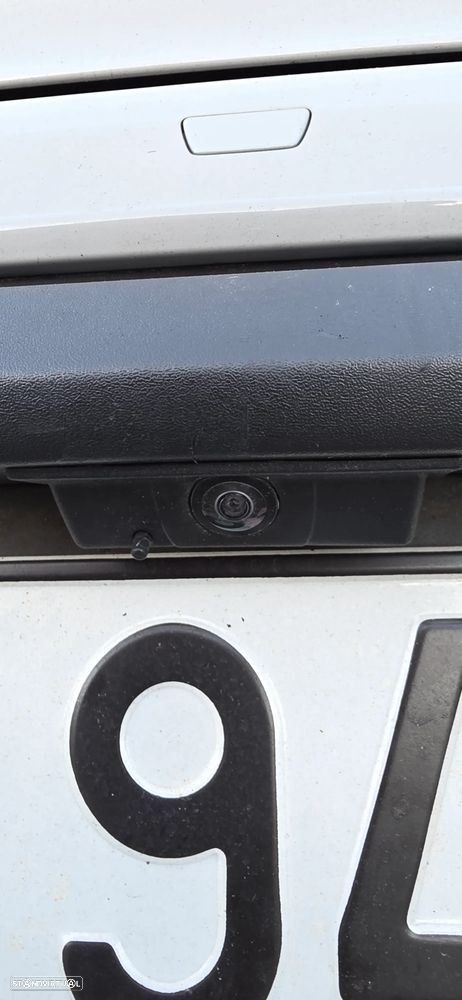 Porsche Taycan Cross Turismo 4 - 23