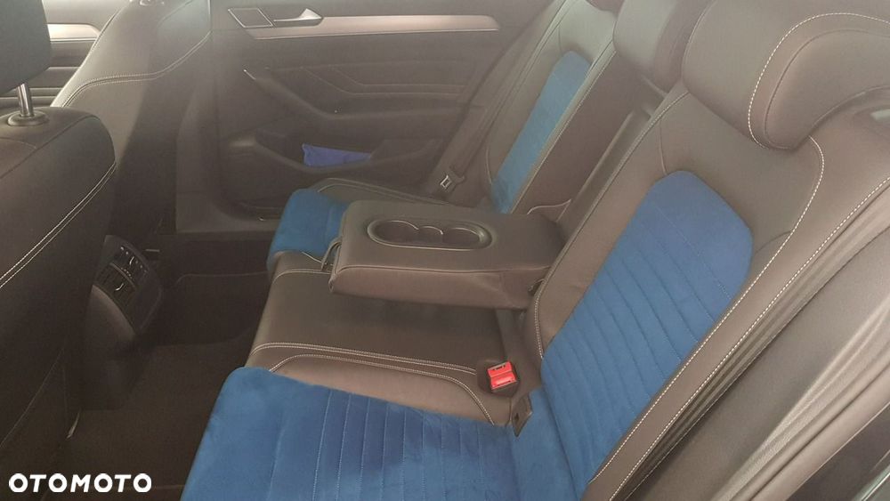 Volkswagen Passat - 17