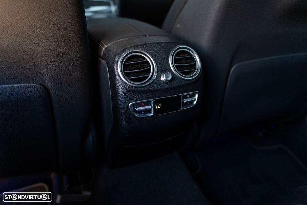 Mercedes-Benz GLC 300 de 4Matic - 29