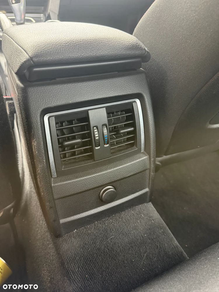 BMW Seria 3 318i Sport Line - 17