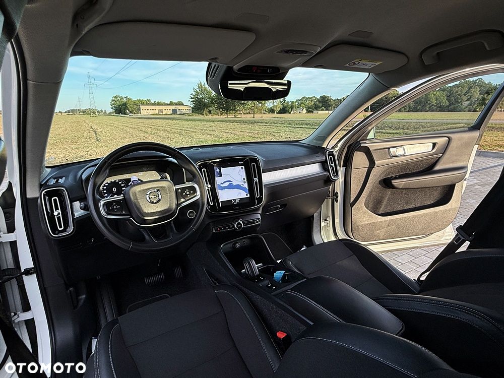 Volvo XC 40 D3 Momentum Pro - 33