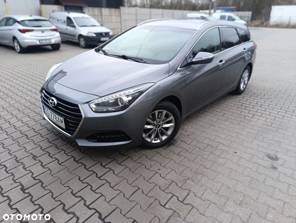 Hyundai i40 Kombi 1.7 CRDi DCT Trend - 17