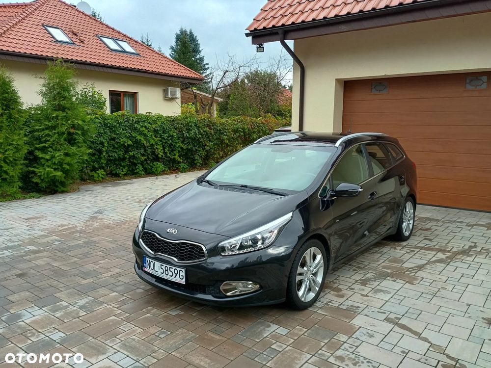 Kia Ceed - 8