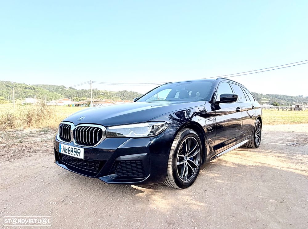 BMW 530 e Pack Desportivo M - 1