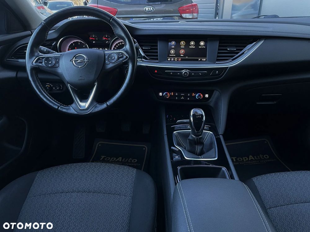 Opel Insignia - 31
