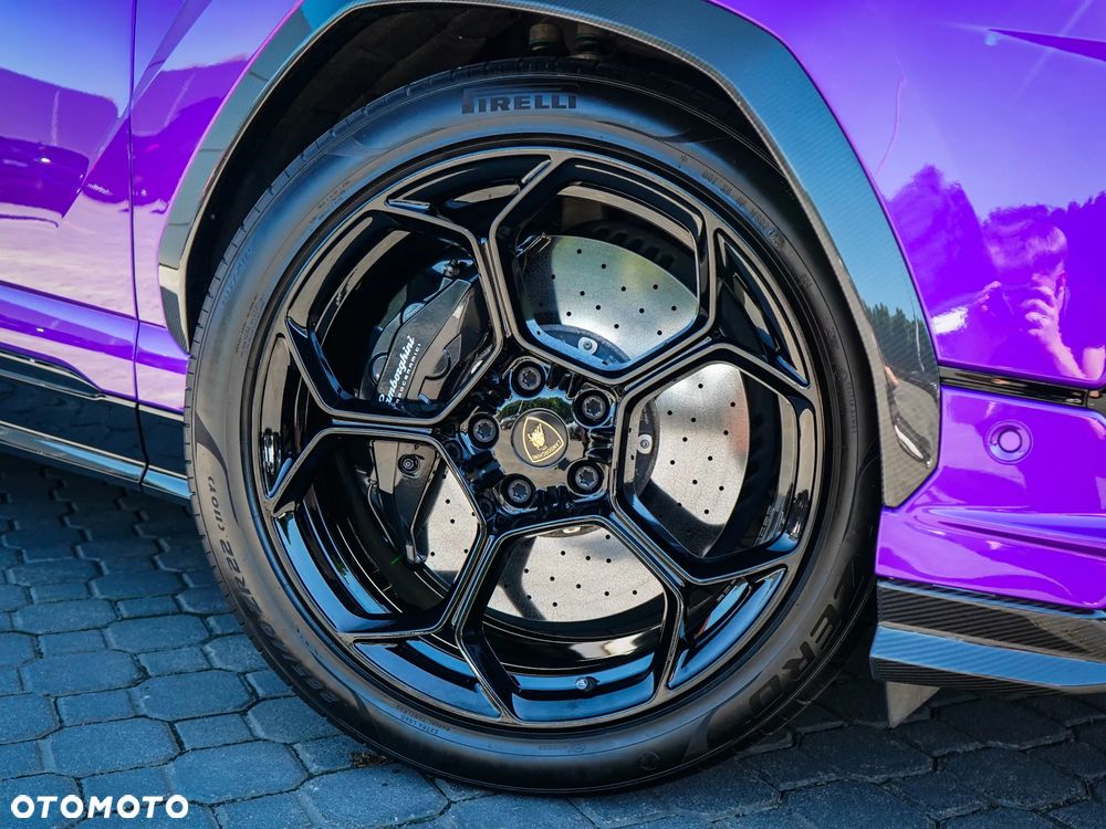 Lamborghini Urus - 14