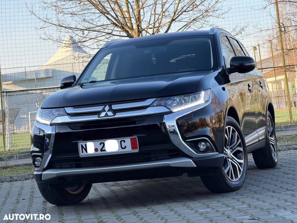 Mitsubishi Outlander 2.2 DI-D 4WD Automatik Edition+ - 36