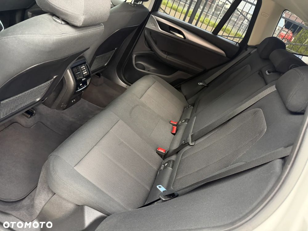 BMW X3 xDrive20i GPF Advantage - 30