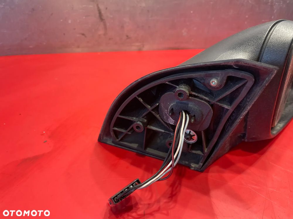 MERCEDES W168 LUSTERKO PRAWE - 2