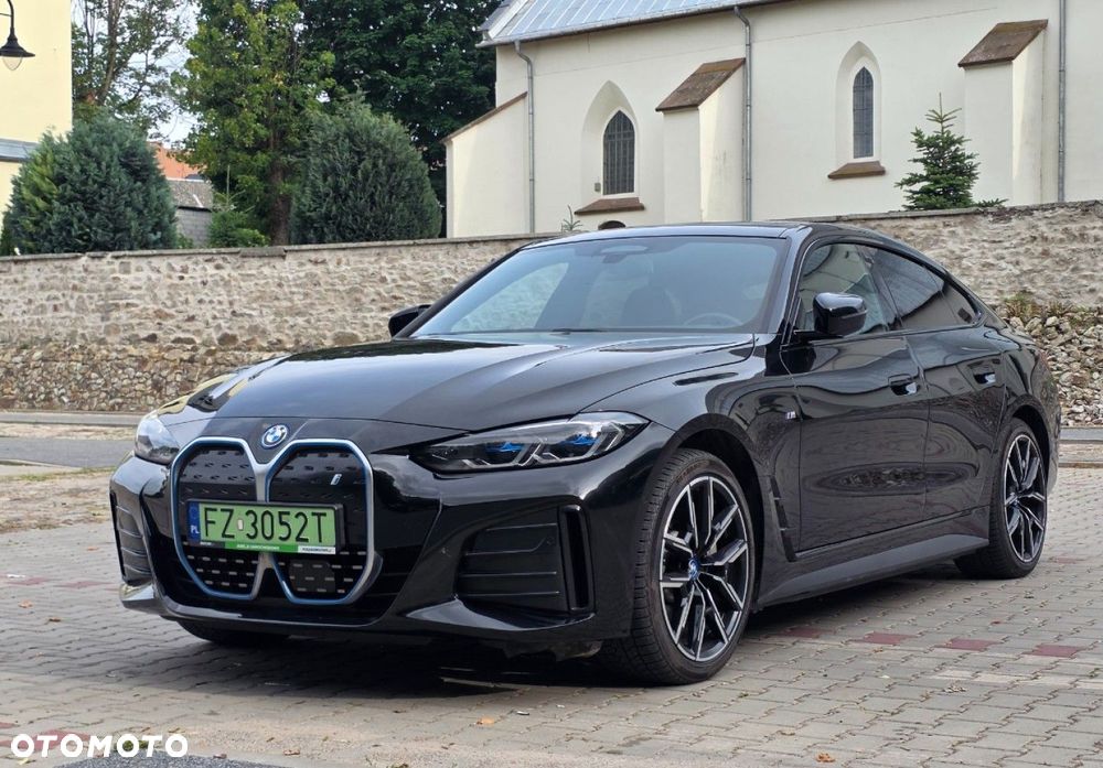 BMW i4 - 2