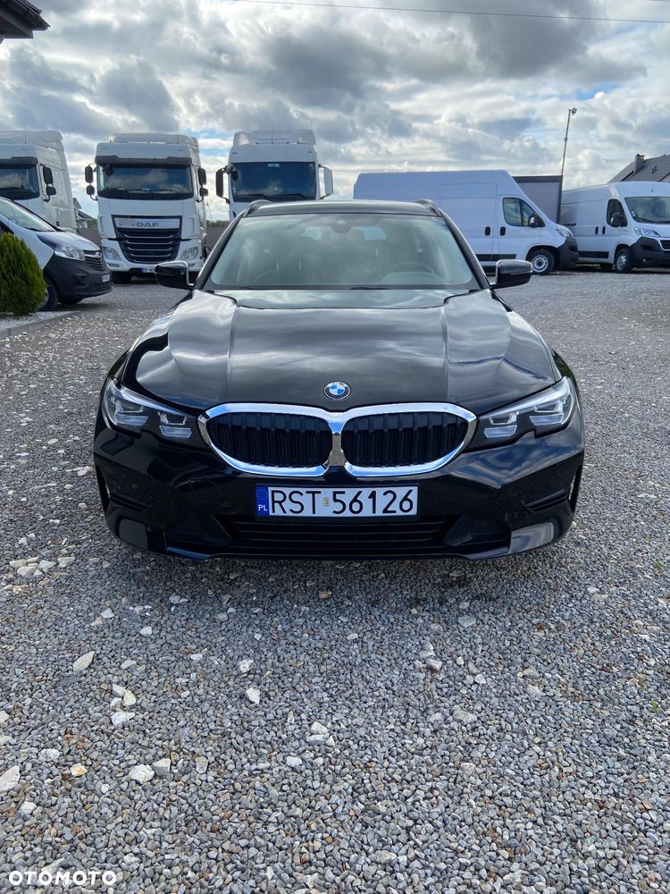 BMW Seria 3 318d Business Edition - 3