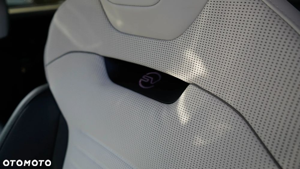 Land Rover Range Rover Sport P635 SV - 30