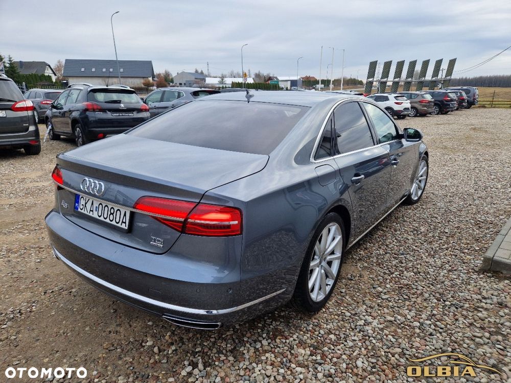 Audi A8 - 7