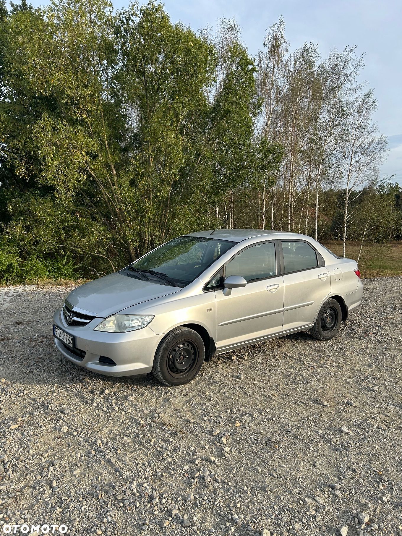 Honda City 1.4 Comfort - 1