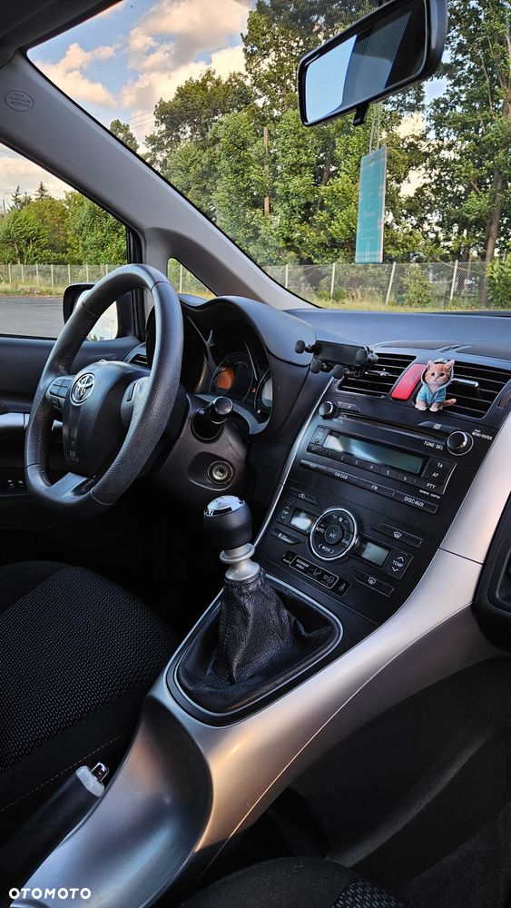 Toyota Auris 1.6 Premium - 15