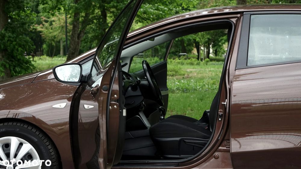 Kia Ceed - 6
