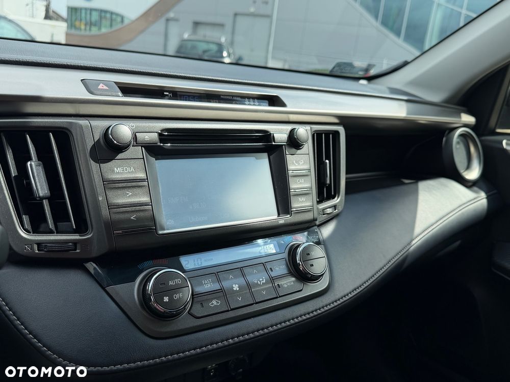 Toyota RAV4 - 12