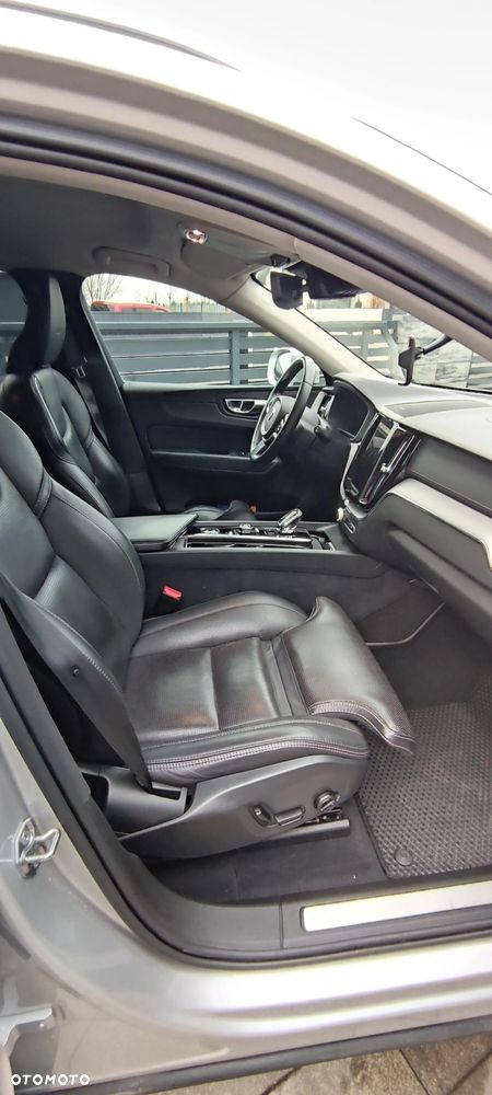 Volvo XC 60 B5 D AWD Geartronic Inscription - 11