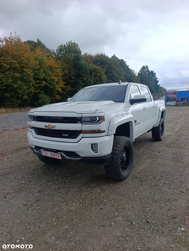 Chevrolet Silverado 2017 photo 2