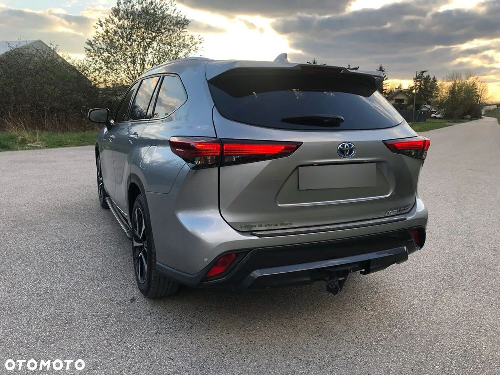 Toyota Highlander 2.5 Hybrid Executive Style - 12