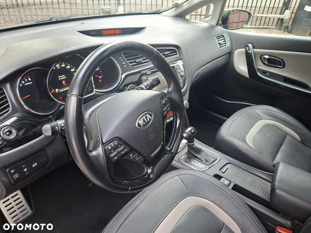 Kia Ceed 1.6 GDI DCT Platinum Edition - 12